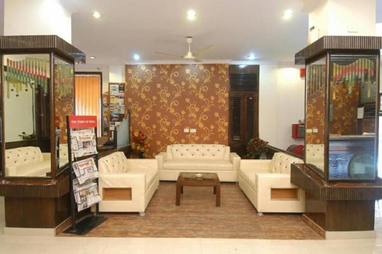 Hotel Welcome Palace Agartala Exterior foto
